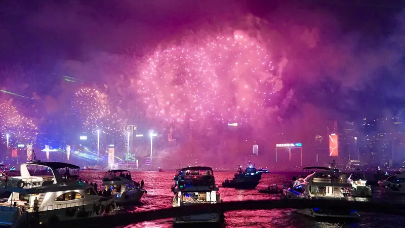 LANDSCAPES - Photo 11