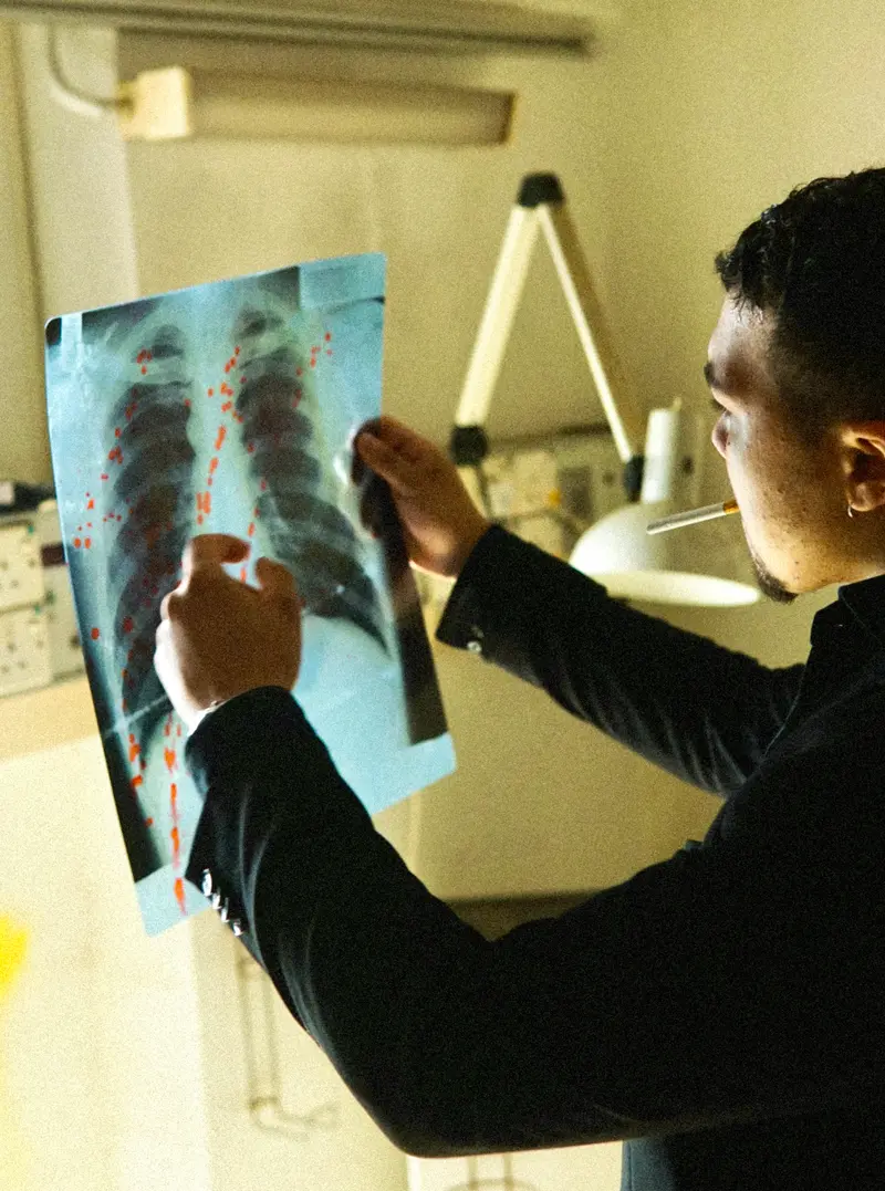 PORTRAITS - Photo 12